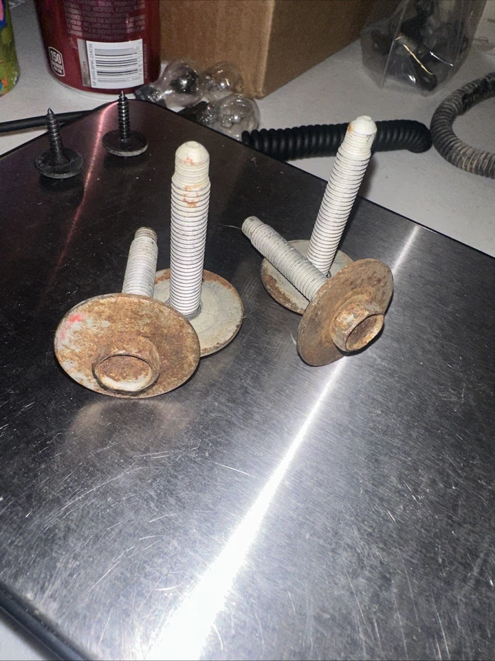 00-14 SIERRA SILVERADO TAHOE YUKON VENTILADOR OU PARAFUSOS DE MONTAGEM DE RADIADOR F2B08 24AD - Imagem 2 de 4