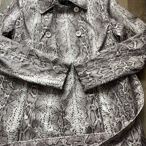 Snakeskin women’s Double Breast trench coat - Picture 3 of 10