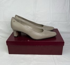 Etienne Aigner Vtg Classic Putty- Neutral Leather Pointed Block Heel Shoes 6.5 M