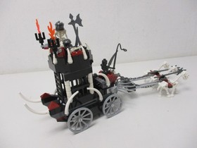 (AH 4) LEGO 7092 Skeletons' Prison Carriage Castle Fantasy Era with original box and BA