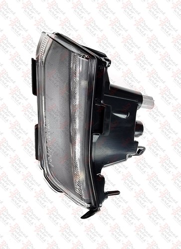 FOG LIGHT DAYTIME RUNNING LAMP (DRL GENUINE) MITSUBISHI ASX XC 2017 - 2019 LEFT - Picture 2 of 4