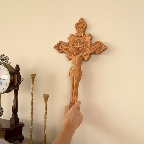 10 inch Saint Benedict Wooden Cross Hand Carve Wall Crucifix Jesus Christ Church - Picture 6 of 6