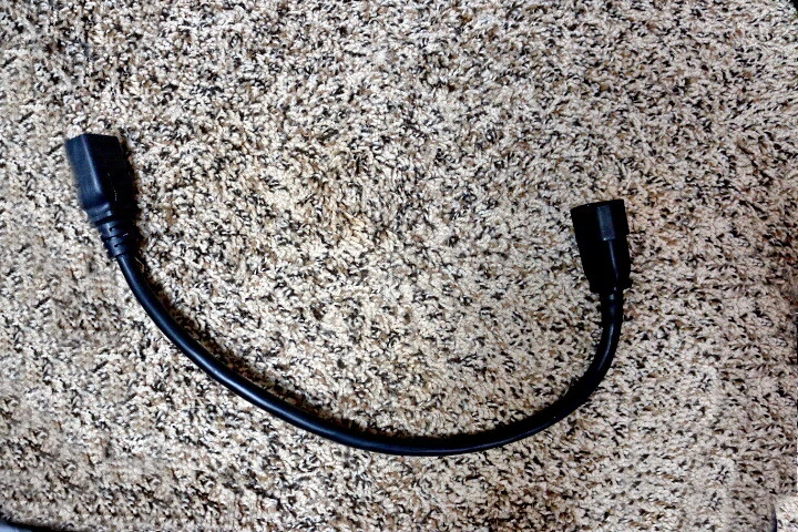 Server Rack Power Distribution or Expansion Unit PDU 24 Outlets CB-24V2-C20 - Image 3 of 4