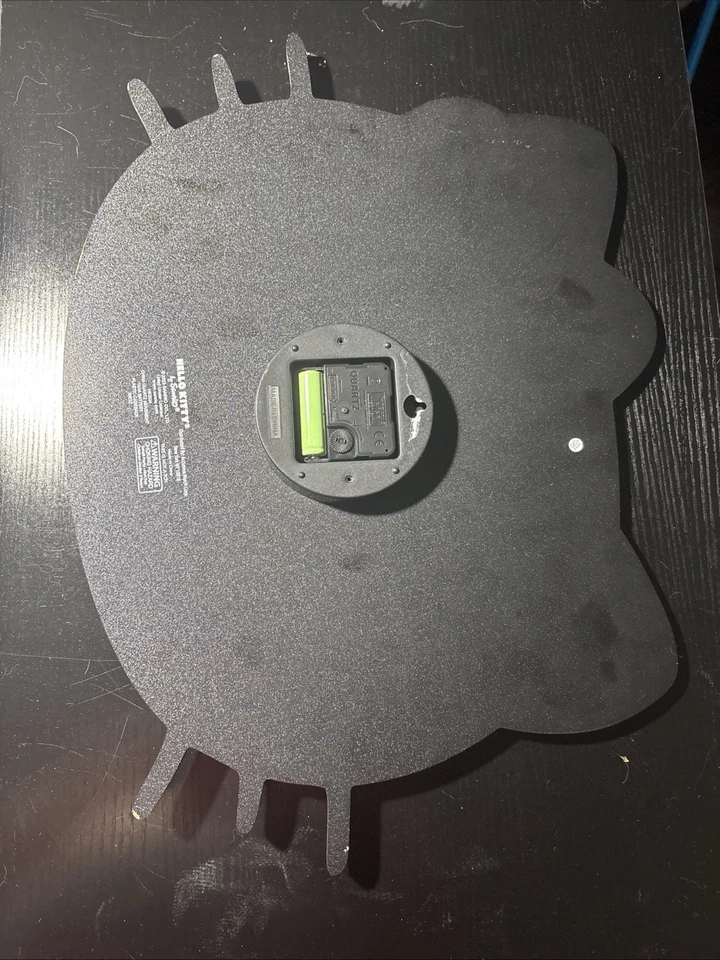 "Reloj de pared Hello Kitty gigante de 18"" de ancho nuevo" Foto 2 de 2