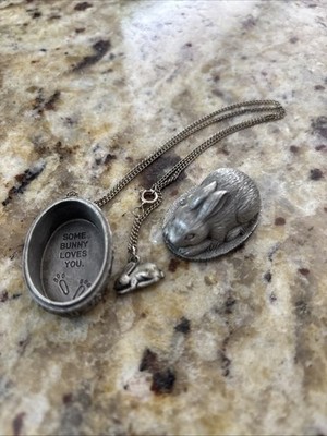Ms Dee Pewter Bunny Rabbit Trinket Box / Pendant Chain No. 37 Collectible