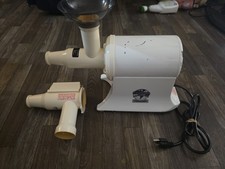 VTG Champion Juicer 1/3 HP Heavy Duty Motor Model G5-PG-710-PN ( Some Staining ) VTG Champion Juicer 1/3 HP Heavy Duty Motor Model G5-PG-710-PN ( Some Staining ) - Image 1