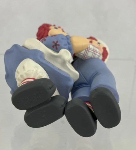 Holiday Hug 2004 Hallmark Andenken Weihnachtsschmuck Raggedy Ann & Andy - Bild 6 von 10