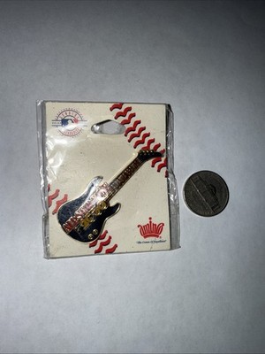 Aminco Atlanta Braves MLB Guitar Lapel Pin Blue Red Officially Licensed 2000
