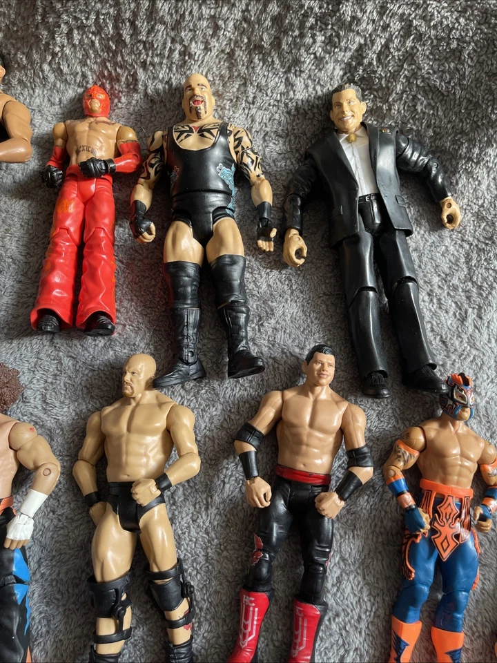 ¡Lote de 19 figuras básicas y de élite de Mattel de la WWE John Cena, Kane, Undertaker y más! Foto 3 de 4