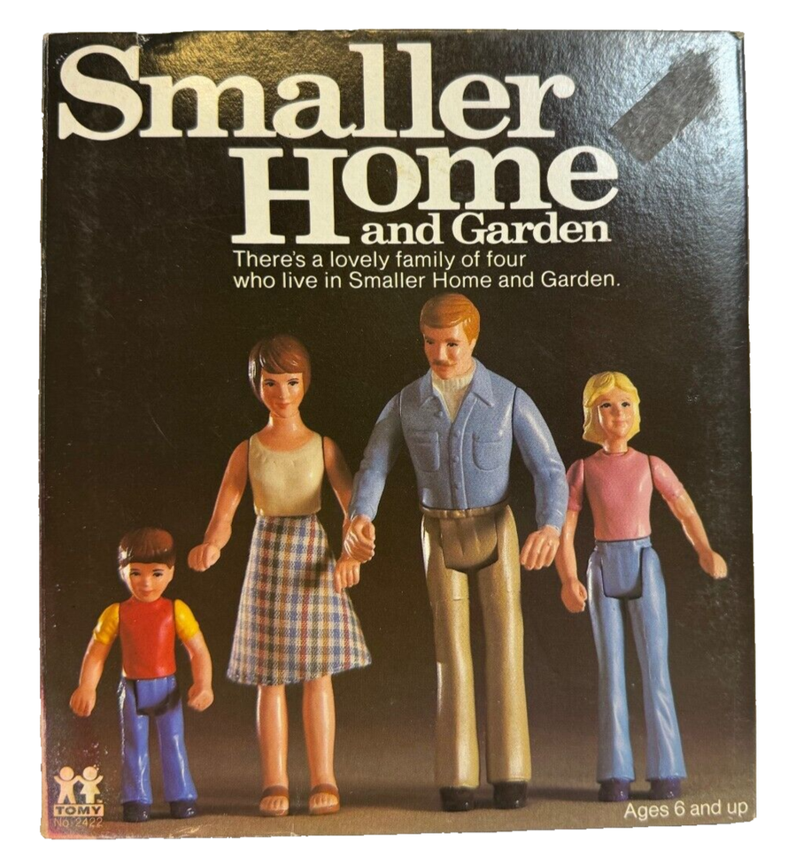 TOMY Smaller Homes Dollhouse Family of 4 Dolls Vintage New in Box