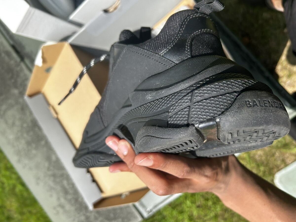 Size 10 - Balenciaga Triple S Sneaker 2020 Black for sale Size 10 - Balenciaga Triple S Sneaker 2020 Black for sale