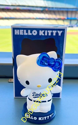 Dodgers Hello Kitty Bobblehead SGA 8/3/23 Bow Lights Up