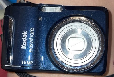Kodak EasyShare C1550 Digital Camera 16MP 5x Digital Zoom Blue W New Case