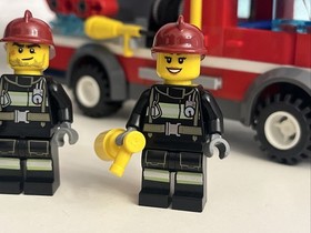 LEGO City: Fire Emergency (60003) 100% Complete with Minifigures