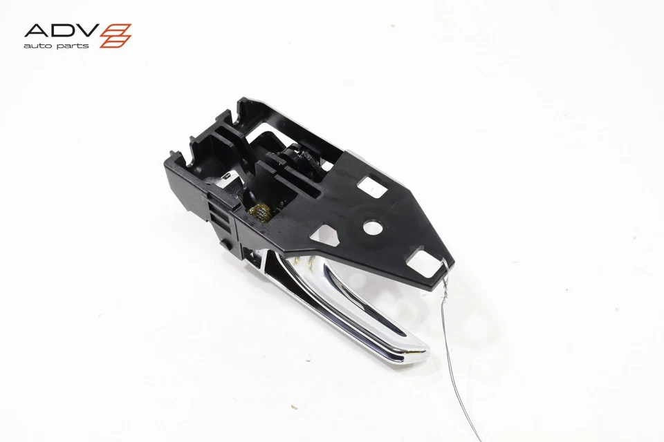 Toyota RAV4 2013-2018 manija interior del lado del pasajero trasero derecho OEM Foto 4 de 4