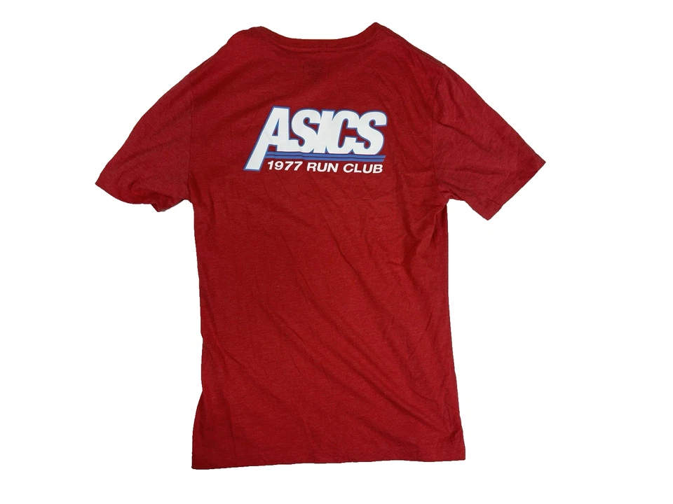 Nueva Camiseta ASICS Running Gráfica Manga Corta Run Club Unisex Pequeña Precio de venta sugerido por el fabricante $25 Foto 2 de 4