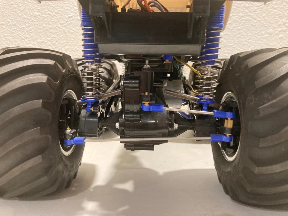 De Colección Tamiya Super Clod Buster 1/10 Monster Chevrolet C 10 Camioneta Coche RC Juguete Foto 4 de 4