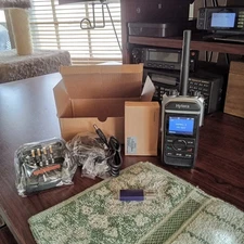 PD662i Um Two Way Radio - Handheld Portable - UHF (400-527MHz)