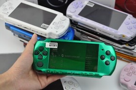 Sony PSP 3000 Console in Excellent Condition with Charger, Battery & Memory Card