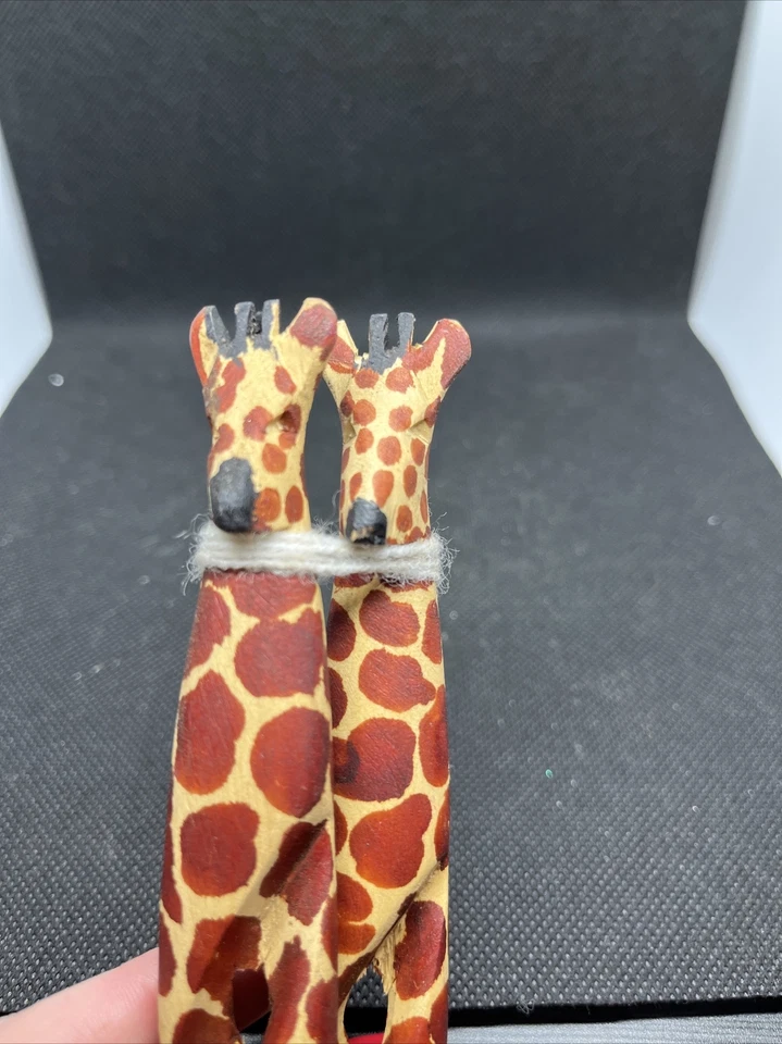 NUEVO Juego de lanzador de ensalada de jirafa africana de madera tallada a mano tenedor de madera + cuchara Foto 2 de 4