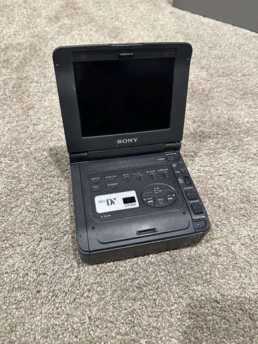 Sony GV-D900 miniDV Video Walkman