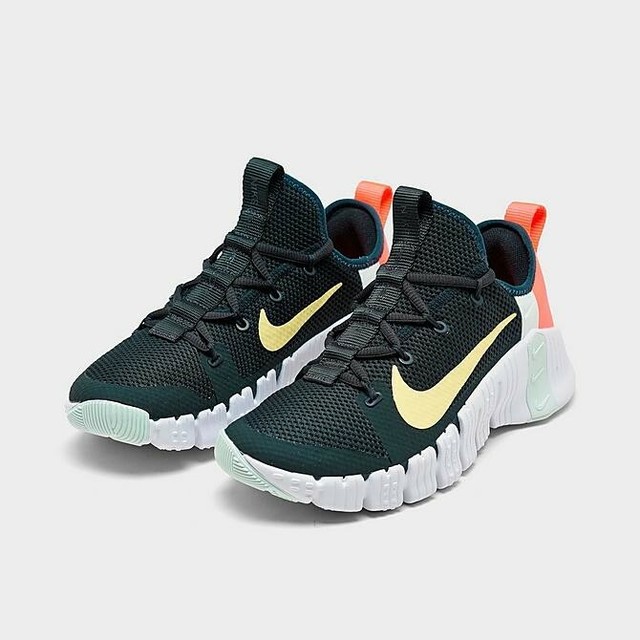 nike metcon mango