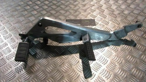 PLATINE REPOSE PIED ARRIERE GAUCHE HONDA 600 TRANSALP 1988 - Pièces moto Languedoc