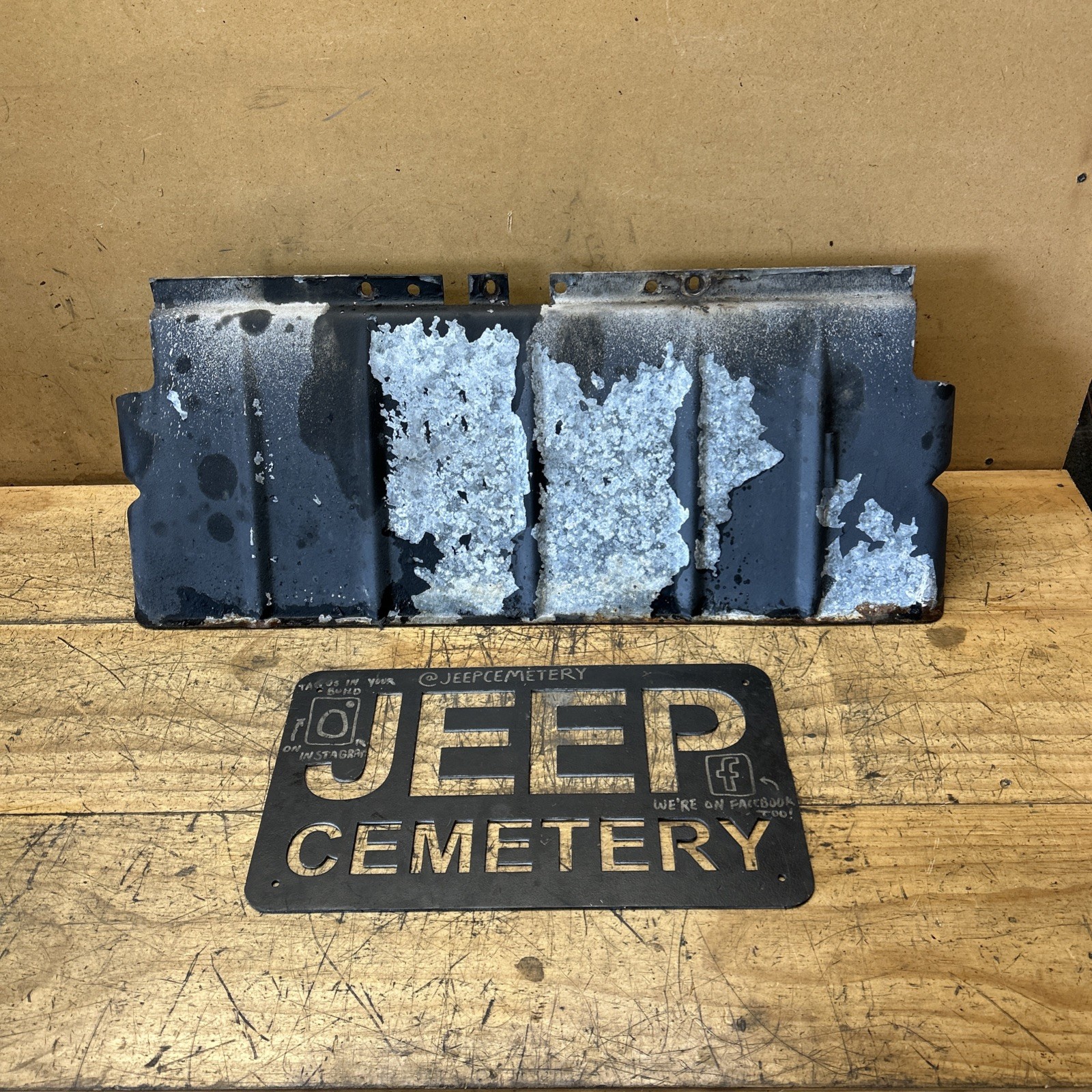 84-01 Jeep Cherokee XJ Comanche MJ OEM Front Steering Skid Plate Skidplate Steel
