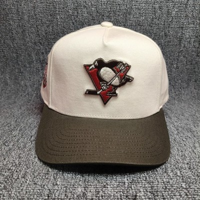 Mitchell & Ness Penguins Snapback Curved Brim White Olive One Size