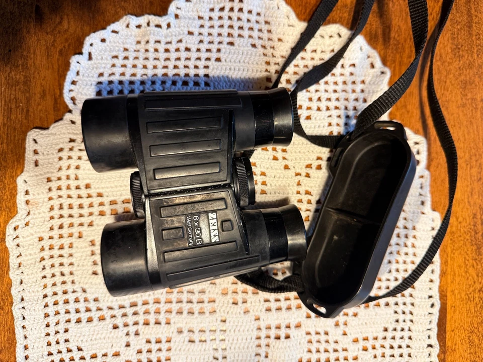 Zeiss Fernglas 8x30B T*P - Bild 2 von 4