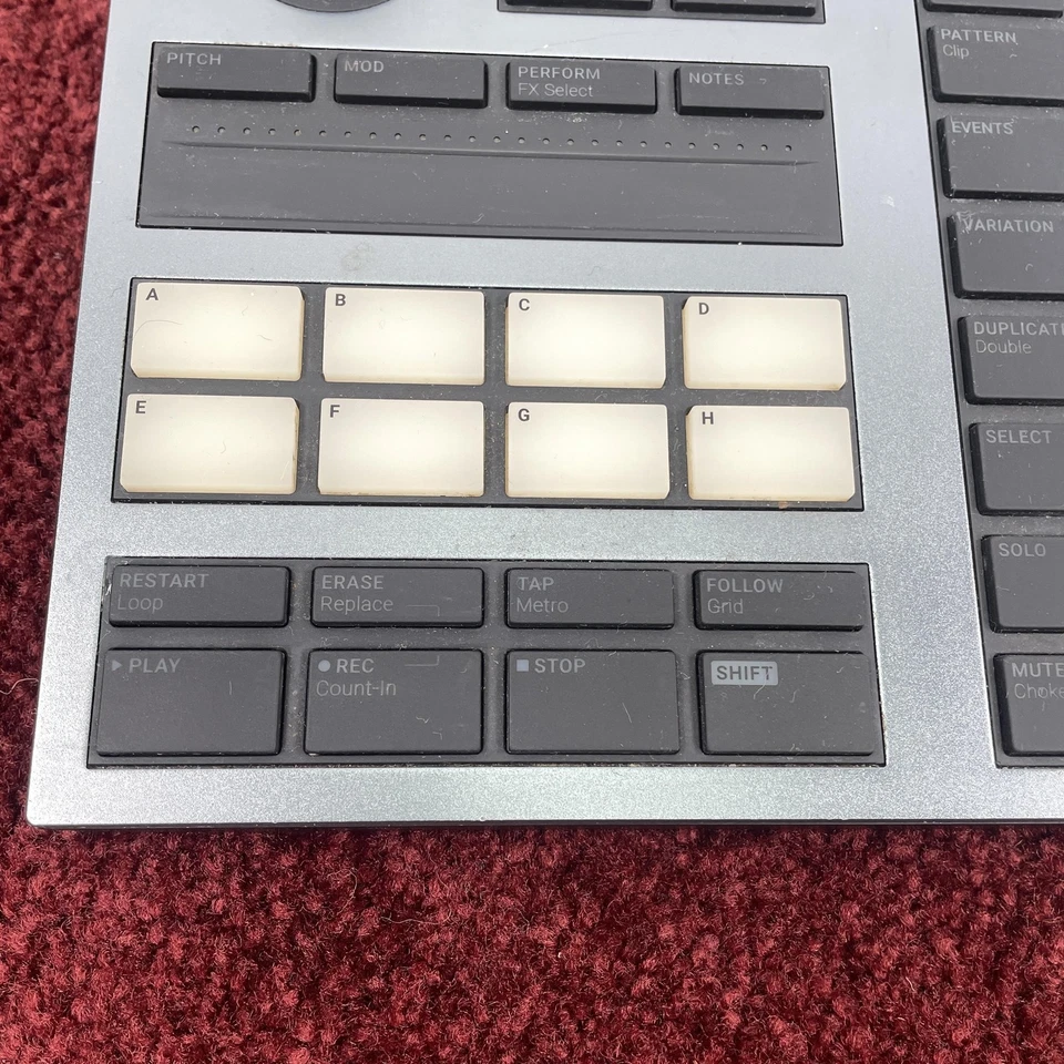 Native Instruments MASCHINE+ Plus HW Standalone Drum Sampler Controller *VIDEO - Image 4 of 4