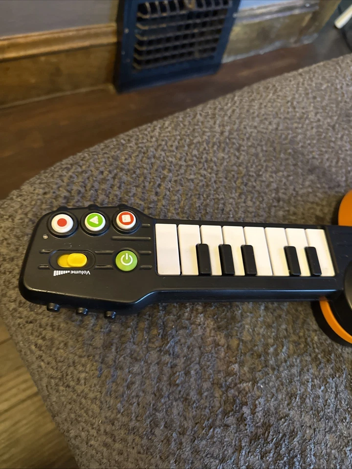 Banda Musical 3 en 1 VTech - Piano Batería y Guitarra, Jazz Hip-Hop y Rock Probado Foto 2 de 4