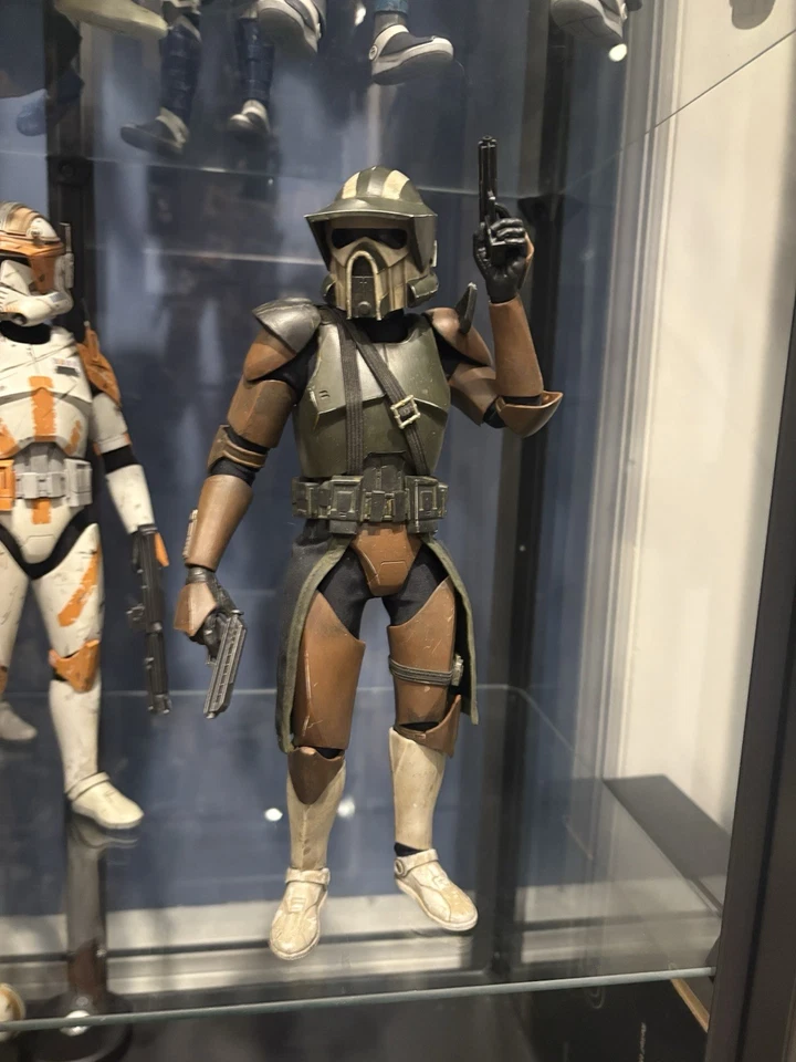 Sideshow Commander Gree In Good Condition And Costume 41st Trooper 41st - Image 3 of 4