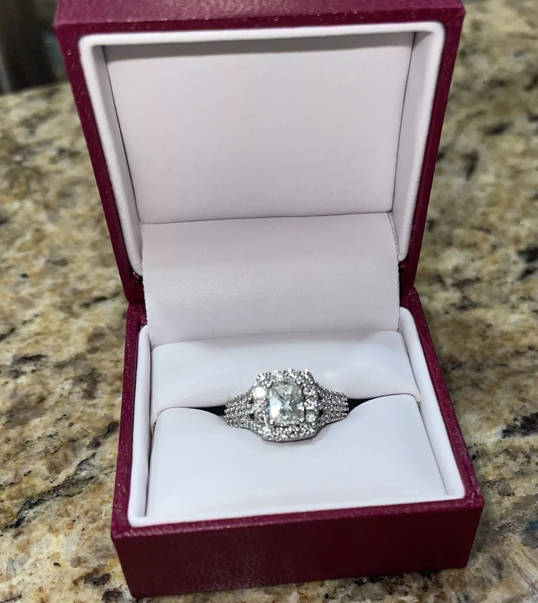 Pre owned hotsell diamond rings