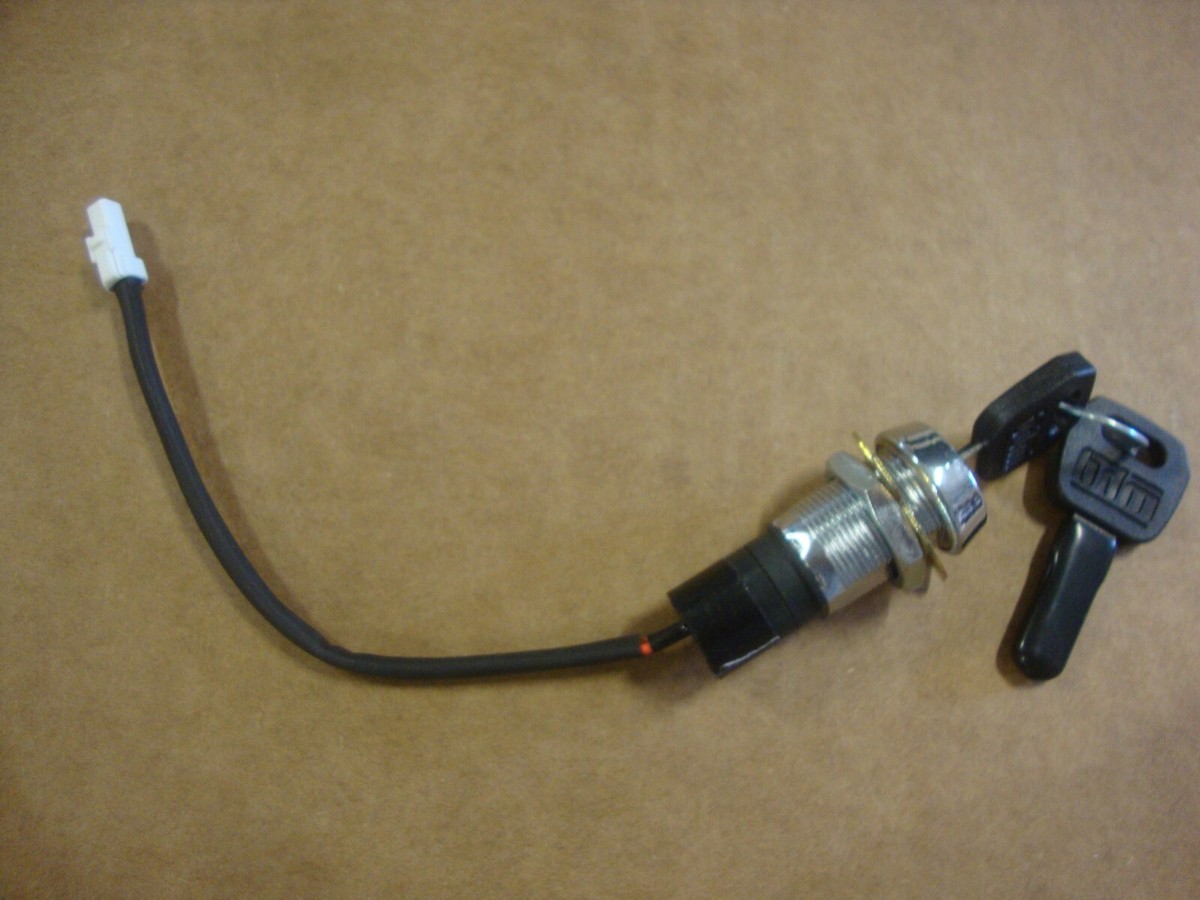 専用ページ　 Man 2003-2011 Big Dog Motorcycles (5T) Ignition Switch w/ BDM