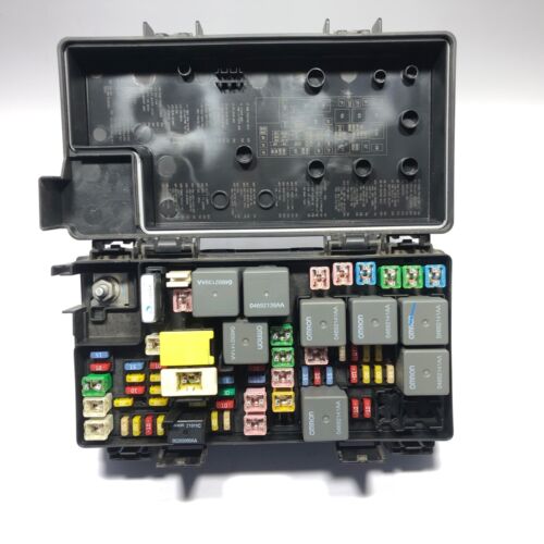 2008-2013 Jeep Cherokee KK Totally Integrated Power Module TIPM 04692288AC - Picture 3 of 5