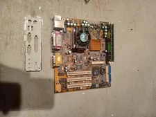 PCChips M754LR Hsin Tech Motherboard Socket 370 Pentium 3 800 MHz CPU and RAM