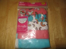 Hanes 5 Pack Girls Basics Briefs, Size 10