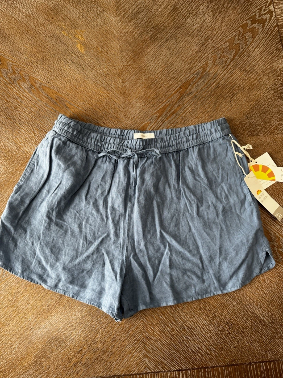 NWT C&C California Blue linen shorts Large Drawstring waist 32” inseam 3” Pocket