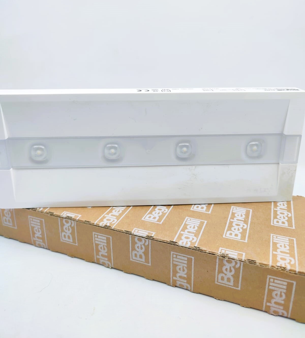Beghelli Up LED 824M SE 150Lm: Lampada Emergenza Professionale 230V