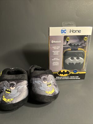DC Batman: iHome Bluetooth Wireless Earbuds W/Travel Case & Slippers Kids 9 (C1)