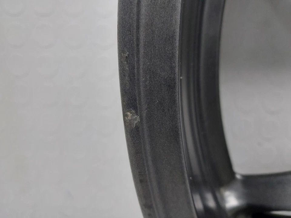 Llanta trasera Triumph Speed Triple 1050 2005 2006 2007 Foto 4 de 4