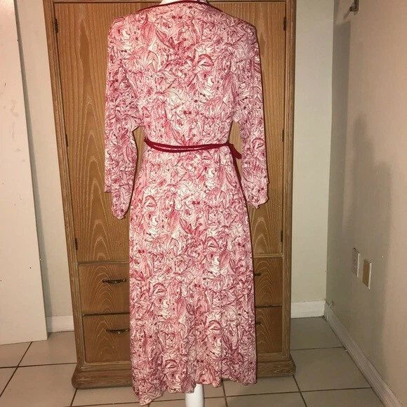 Studio M 勃艮第和米色佩斯利图案裹身长裙飘动袖 S 码 — 第 4/4 张图片