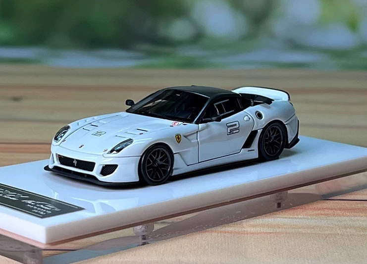 Ferrari 599XX ミニカー 1/18 スポーツカー　激レア　希少 Ferrari 599XX ミニカー 1/18 スポーツカー 激レア 希少 Ferrari