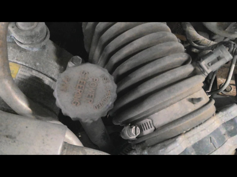 Used Power Steering Pump fits: 2001 Chevrolet Blazer s10/jimmy s15 Grade C - Image 2 of 4