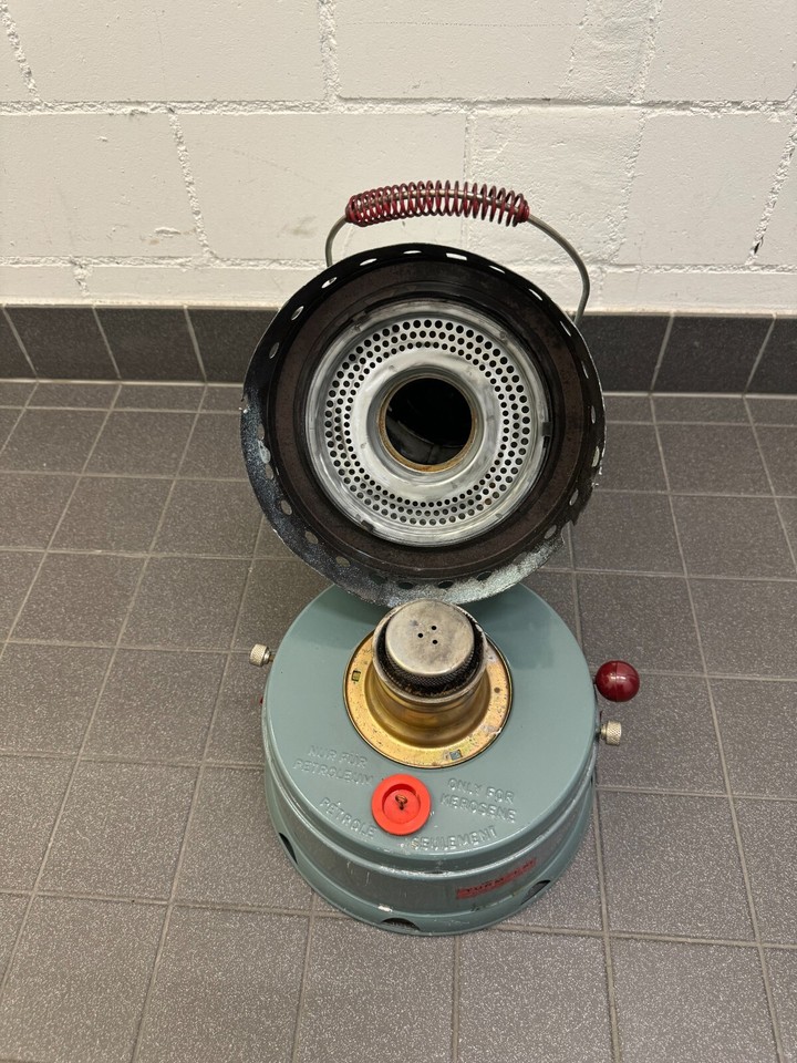 Tower Oven Turm L51 Swiss Army Petroleum Heater Zeltof Blue Flame