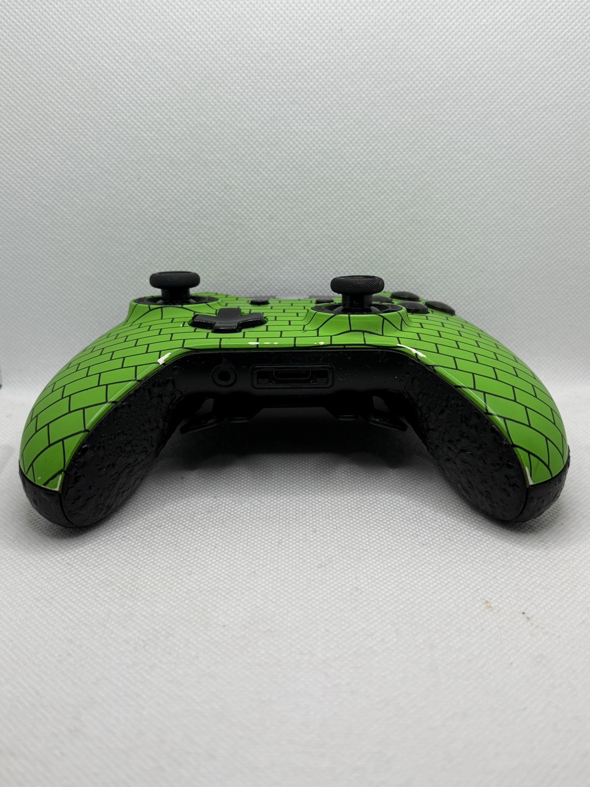 Picture 4 of 6