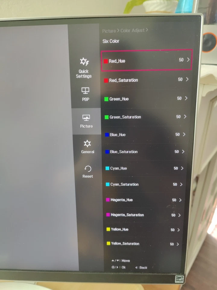 LG 27UD68-W 27-Inch 4K UHD IPS Monitor with FreeSync, Silver/White - Image 4 of 4