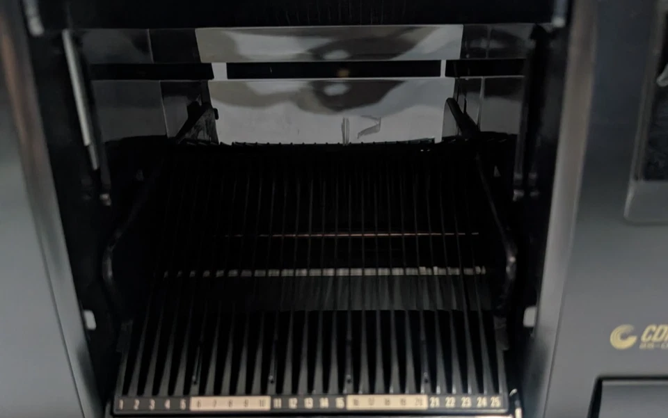 Vintage Pioneer PD-F506 file type 25 disc CD changer player - Tested & working - Image 4 of 4