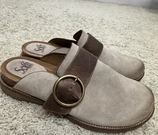 SOFFT Women’s Billie Tan Suede Leather Slip On Clogs Mules Shoes Size 9.5 Buckle